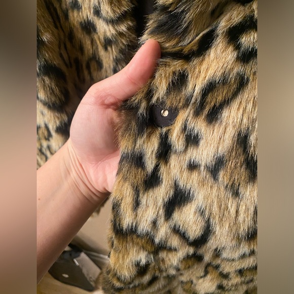 Leopard fur coat - Picture 4 of 5